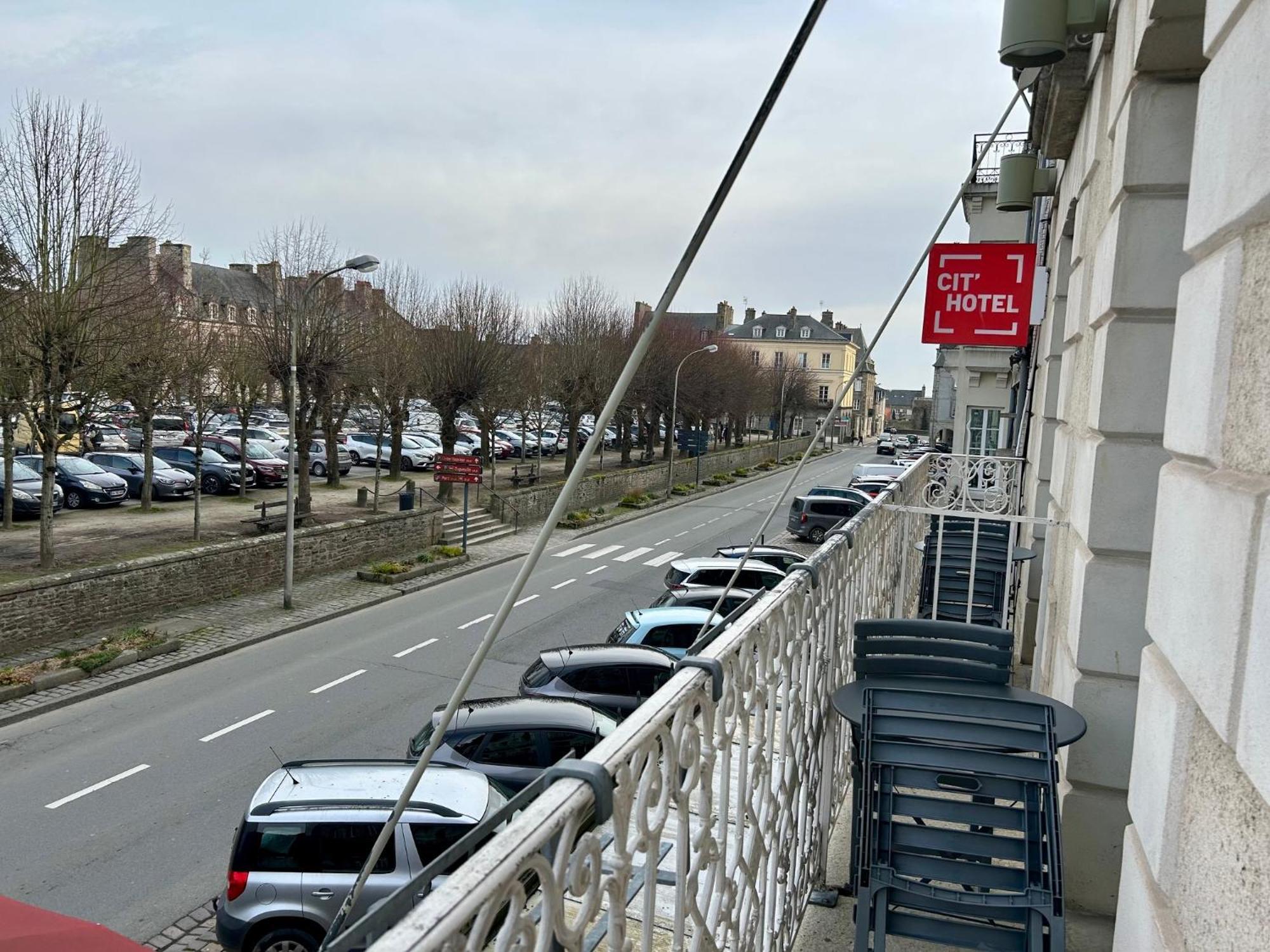 Cit'Hotel Le Challonge Dinan Exterior photo